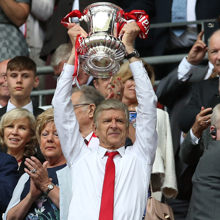 Wenger lauds Cup heroes