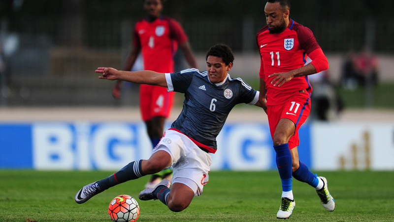 Nathan Redmond on the attack against Paraguay