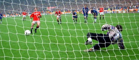 Cantona scores from the spot against Chelsea in The FA Cup Final in 1994.
