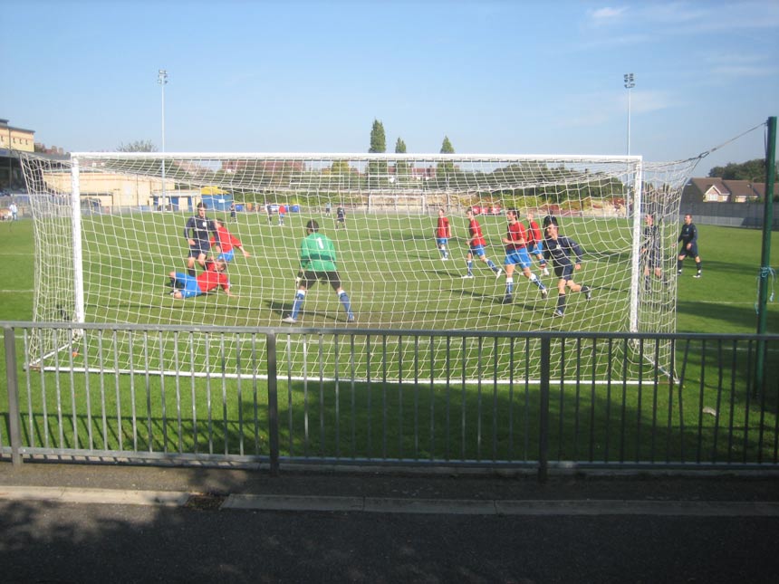 At 2-1 down Baldon Sports desperately sought an equaliser.