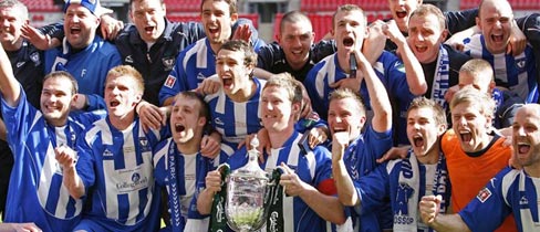 Whitley Bay celebrate their Vase success