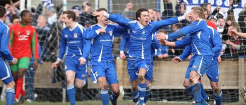 Kevin Lugsden celebrates for Glossop