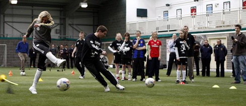 Robbie Savage and Nigel Clough take part in the training session.