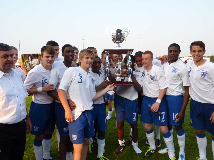 England U16s lift the Montaigu title.