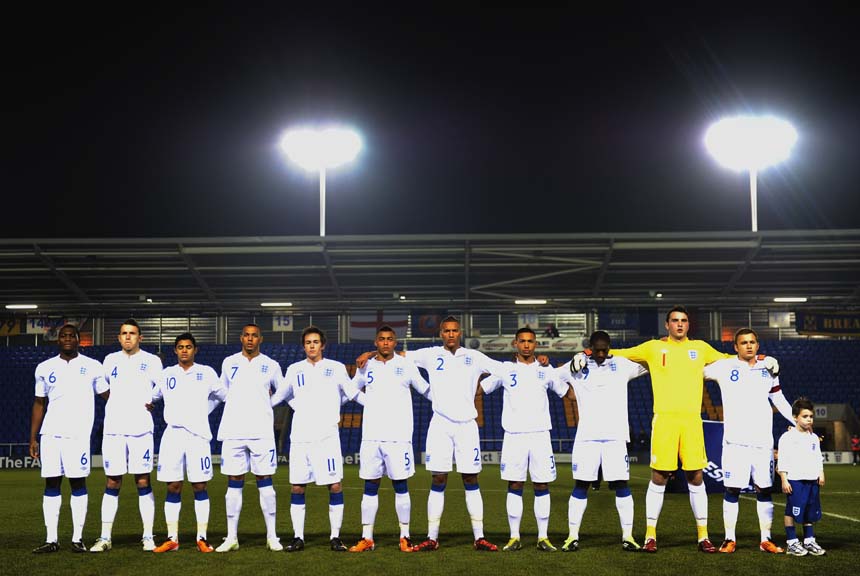 England U20s line-up v France.