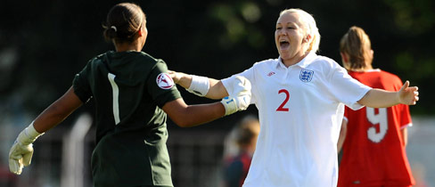 Rebecca Spencer (l) and Chelsea Weston (r)