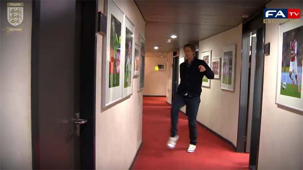 Keepy Uppy - Edwin Van Der Sar