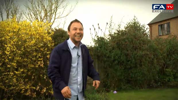 Keepy-Uppy - Stephen Graham