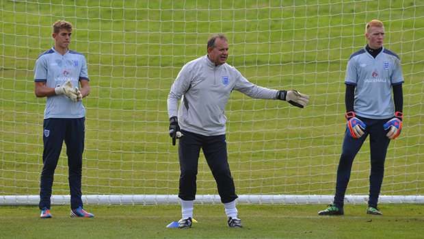 Martin Thomas with Alex Palmer and Cameron Dawson