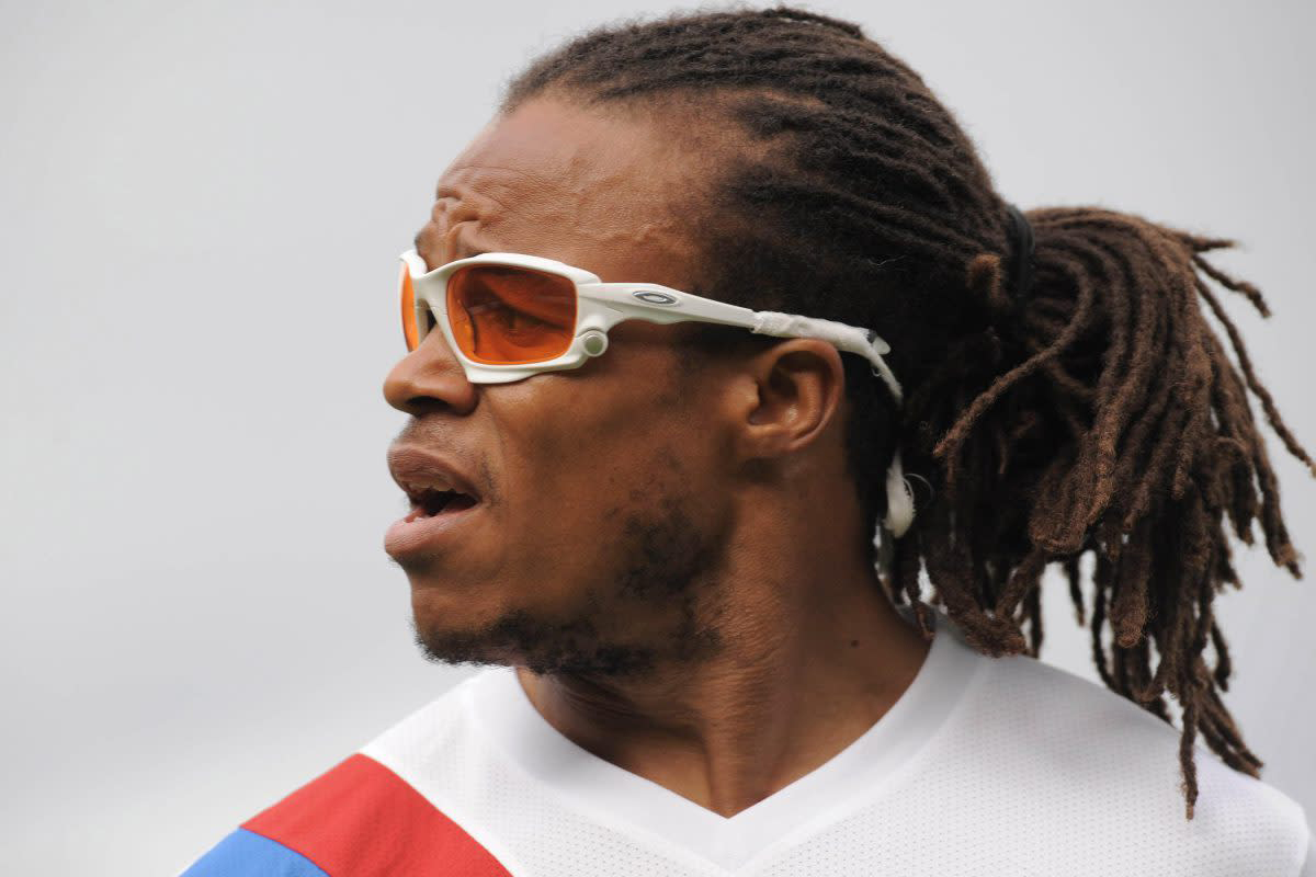 Players wearing glasses/goggles 