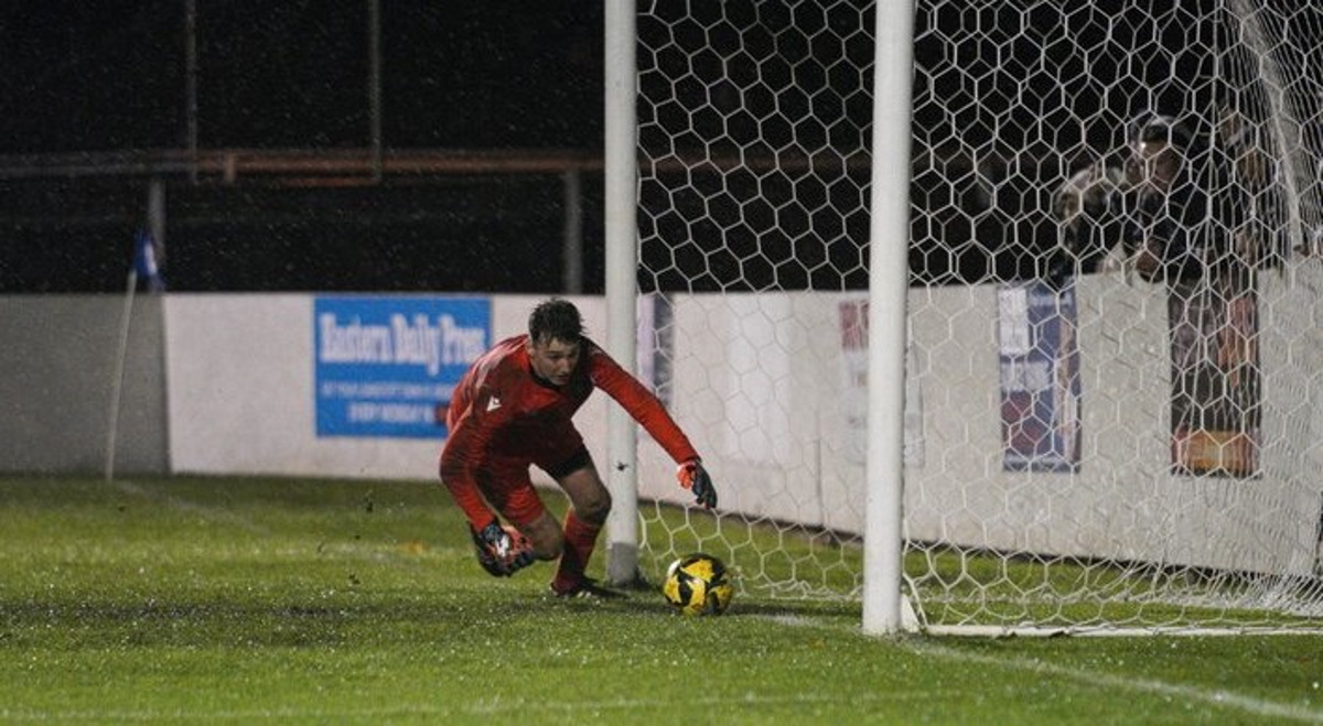 Lowestoft Town FA Youth Cup Nov 2022 3