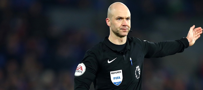 Anthony Taylor blasted by former referee for his performance in
