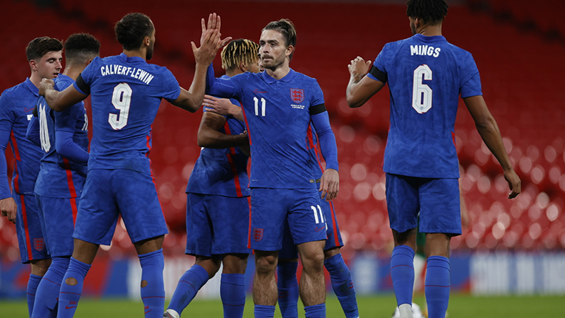 Dominic Calvert-Lewin celebrates his penalty