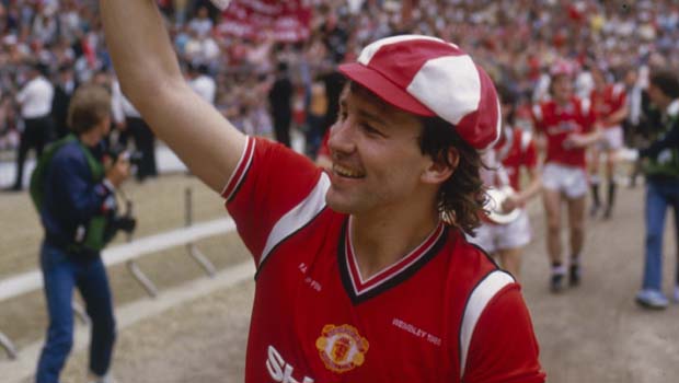 Bryan Robson celebrates Manchester United