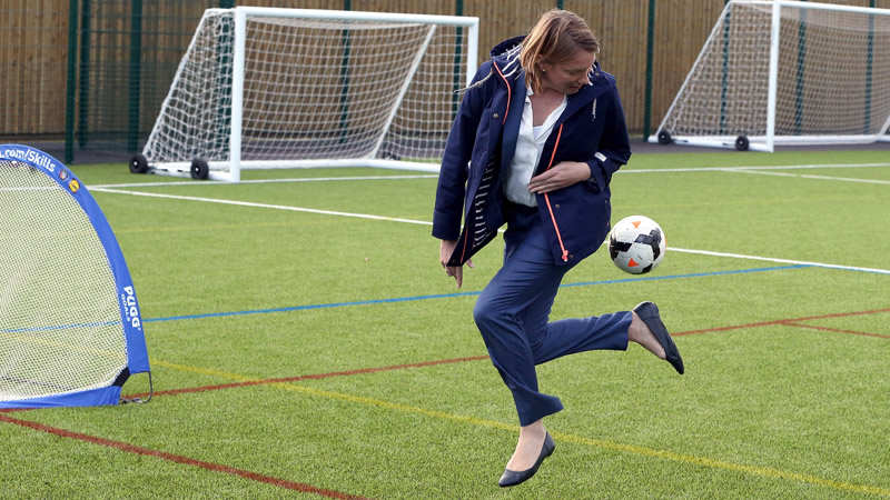 Sports Minister Tracey Crouch shows her skills in Sheffield