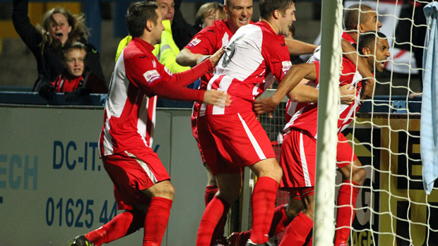 Macclesfield celebrate late winner